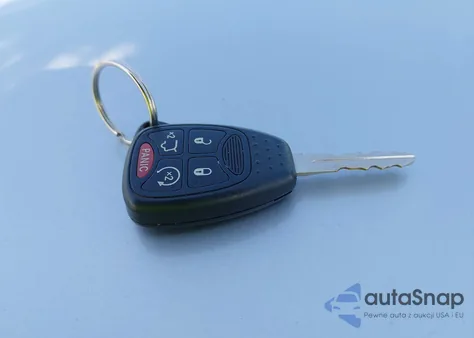 2009 Jeep Liberty Sport из США, поврежденный, VIN 1J8GN28K59W544708